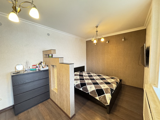 Продам многокомнатную квартиру, Свердлова ул, 10, Ишим г