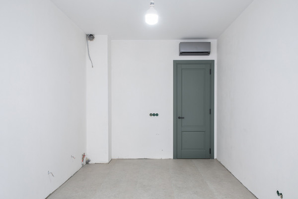 Продам трехкомнатную (3-комн.) квартиру, Малая Зеленина ул, 4, Санкт-Петербург г