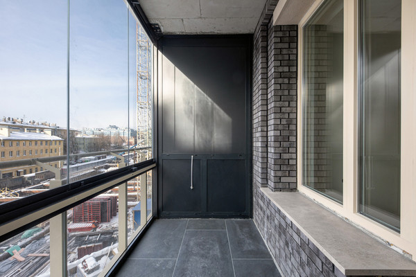 Продам трехкомнатную (3-комн.) квартиру, Малая Зеленина ул, 4, Санкт-Петербург г