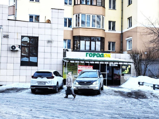 Продам торговое помещение 91 м2, Пискунова ул, 150/1, Иркутск г