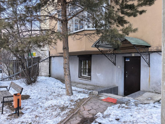 Продам торговое помещение 91 м2, Пискунова ул, 150/1, Иркутск г