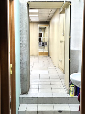 Продам торговое помещение 91 м2, Пискунова ул, 150/1, Иркутск г