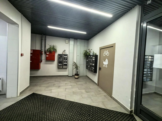 Продам однокомнатную (1-комн.) квартиру, Западный квартал (Купелинка мкр) ул, 5к2, Сапроново д