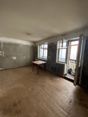 Продам 2-комн. в 4-комн. квартире, Школьная ул, 11, Икша рп