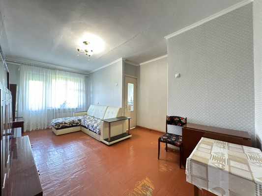 Продам трехкомнатную (3-комн.) квартиру, Байсултанова ул, 10, Нальчик г