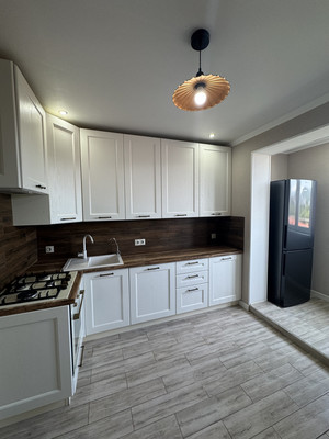 Продам многокомнатную квартиру, Шортанова ул, 17ка, Нальчик г