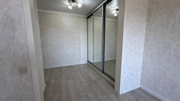 Продам многокомнатную квартиру, Шортанова ул, 17ка, Нальчик г