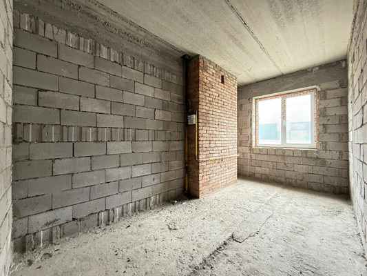 Продам трехкомнатную (3-комн.) квартиру, Толстого ул, 180кб, Нальчик г