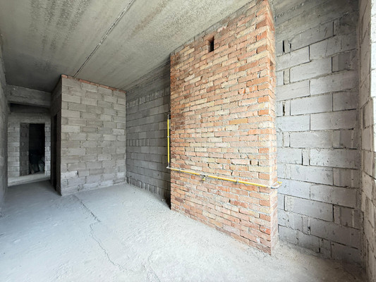 Продам трехкомнатную (3-комн.) квартиру, Толстого ул, 180кб, Нальчик г