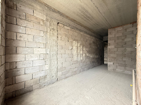 Продам трехкомнатную (3-комн.) квартиру, Толстого ул, 180кб, Нальчик г