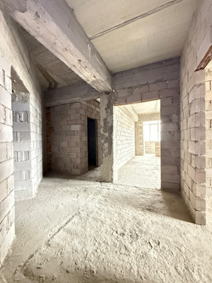 Продам трехкомнатную (3-комн.) квартиру, Толстого ул, 180кб, Нальчик г