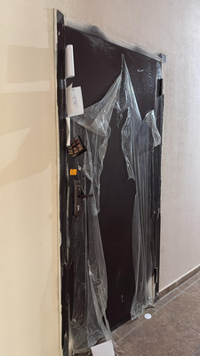 Продам трехкомнатную (3-комн.) квартиру, Толстого ул, 180кб, Нальчик г