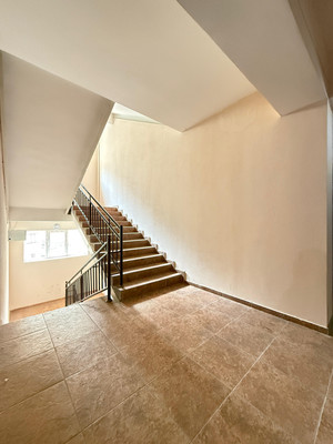 Продам трехкомнатную (3-комн.) квартиру, Толстого ул, 180кб, Нальчик г