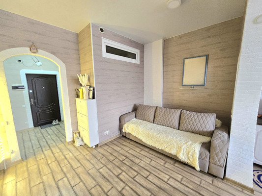 Продам двухкомнатную (2-комн.) квартиру, Балаклавская ул, 47А, Симферополь г