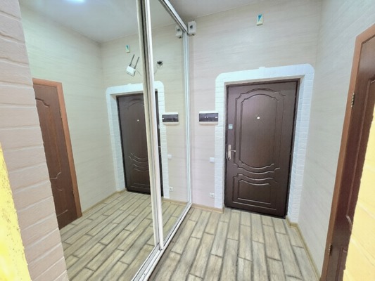 Продам двухкомнатную (2-комн.) квартиру, Балаклавская ул, 47А, Симферополь г