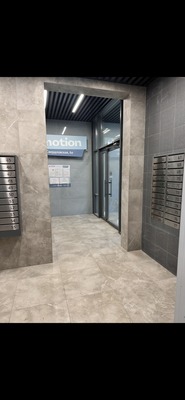 Продам трехкомнатную (3-комн.) квартиру, Свердловская ул, 6ке, Красноярск г