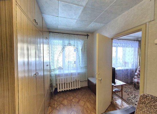 Продам двухкомнатную (2-комн.) квартиру, Химградская ул, 1, Пермь г