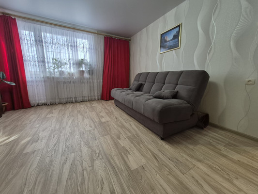 Продам двухкомнатную (2-комн.) квартиру, Юности ул, 41, Нижний Тагил г