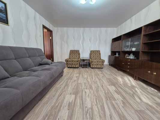 Продам двухкомнатную (2-комн.) квартиру, Юности ул, 41, Нижний Тагил г