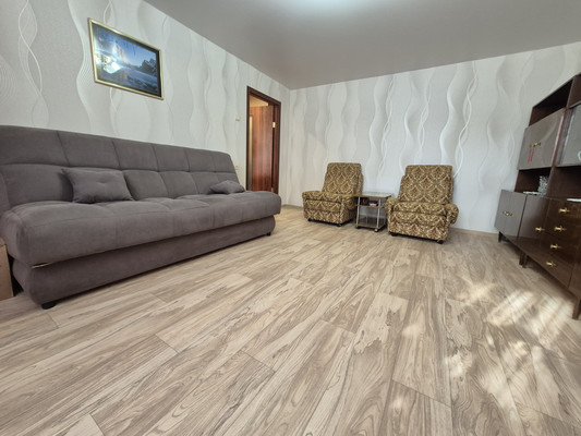 Продам двухкомнатную (2-комн.) квартиру, Юности ул, 41, Нижний Тагил г