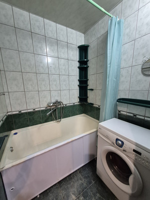 Продам двухкомнатную (2-комн.) квартиру, Юности ул, 41, Нижний Тагил г