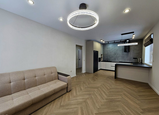 Продам коттедж, Восточная ул, 82, Ханты-Мансийск г, 0 км от города