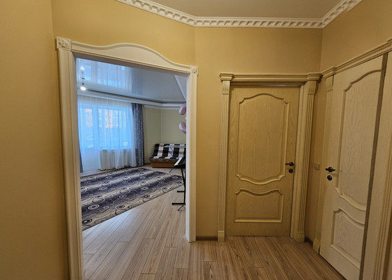 Продам двухкомнатную (2-комн.) квартиру, Промышленная ул, 7, Ханты-Мансийск г