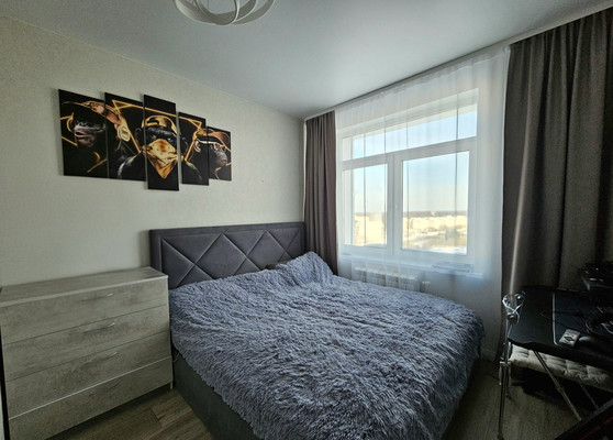 Продам двухкомнатную (2-комн.) квартиру, Строителей ул, 111, Ханты-Мансийск г