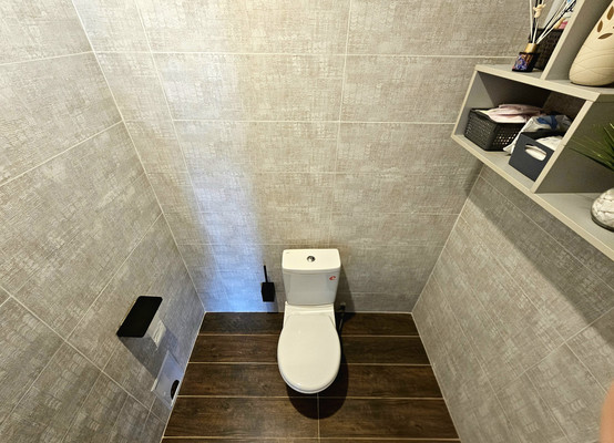 Продам двухкомнатную (2-комн.) квартиру, Строителей ул, 111, Ханты-Мансийск г