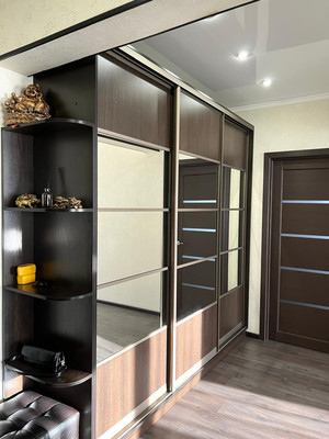 Продам трехкомнатную (3-комн.) квартиру, Южная ул, 27, Новороссийск г