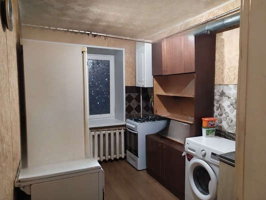 Продам двухкомнатную (2-комн.) квартиру, Деповская ул, 208кб, Ишим г