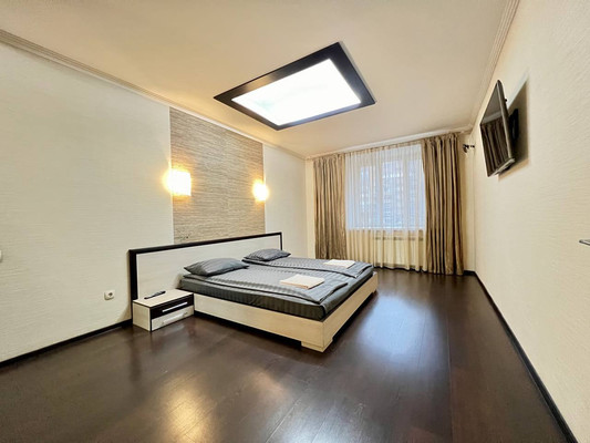 Продам трехкомнатную (3-комн.) квартиру, Чистопольская ул, 70, Казань г