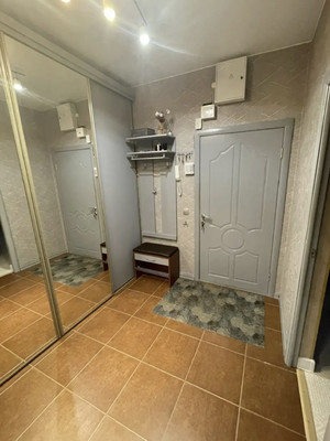 Продам трехкомнатную (3-комн.) квартиру, Чистопольская ул, 82, Казань г