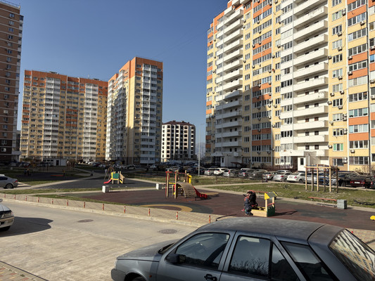 Продам однокомнатную (1-комн.) квартиру, Ленина пр-кт, 52а, Новороссийск г