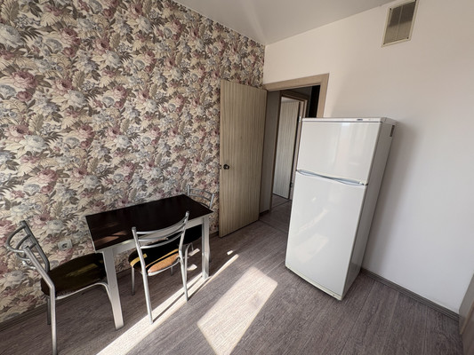 Продам однокомнатную (1-комн.) квартиру, Ленина пр-кт, 52а, Новороссийск г