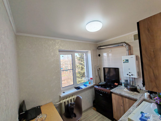 Продам трехкомнатную (3-комн.) квартиру, Димитрова ул, 11к4, Майкоп г