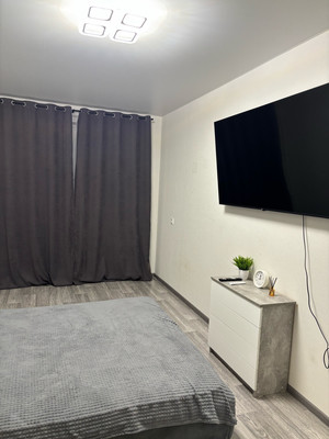 Сдам однокомнатную (1-комн.) квартиру, Самаровская ул, 6к2, Ханты-Мансийск г