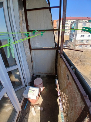 Продам трехкомнатную (3-комн.) квартиру, Ветеранов ул, 1, Дунай п