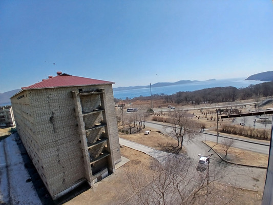 Продам трехкомнатную (3-комн.) квартиру, Ветеранов ул, 1, Дунай п