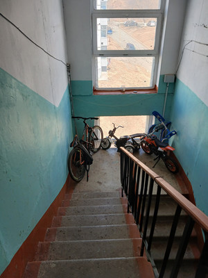 Продам трехкомнатную (3-комн.) квартиру, Ветеранов ул, 1, Дунай п