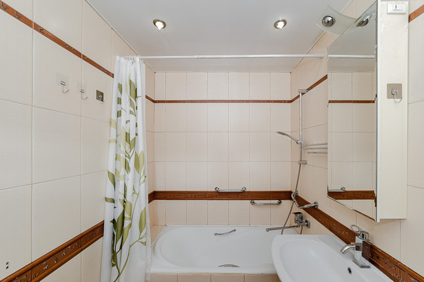 Сдам однокомнатную (1-комн.) квартиру, им. 40-летия Победы ул, 33к9, Краснодар г