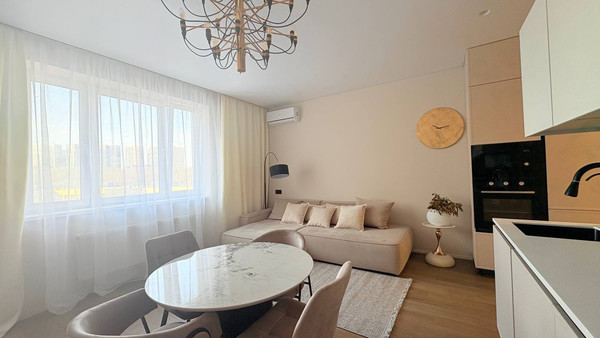 Продам двухкомнатную (2-комн.) квартиру, Северная ул, 5к4, Дубки с