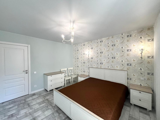 Продам двухкомнатную (2-комн.) квартиру, Ленина пр-кт, 107, Новороссийск г