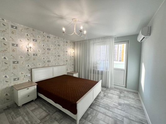 Продам двухкомнатную (2-комн.) квартиру, Ленина пр-кт, 107, Новороссийск г