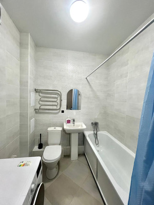 Продам двухкомнатную (2-комн.) квартиру, Имени Алексея Матвейкина ул, 1Ак1, Новороссийск г