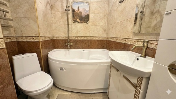 Продам трехкомнатную (3-комн.) квартиру, 1-я Нововатутинская ул, 5, Десеновское п