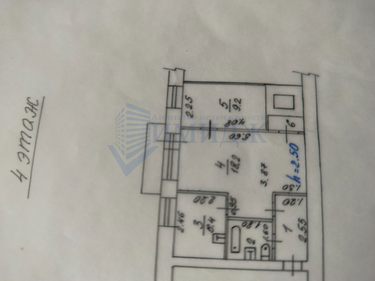 Продам двухкомнатную (2-комн.) квартиру, Сурикова ул, 36, Красноярск г