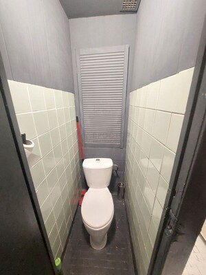 Продам комнату в 3-комн. квартире, Тихвинский пер, 10-12к9, Москва г