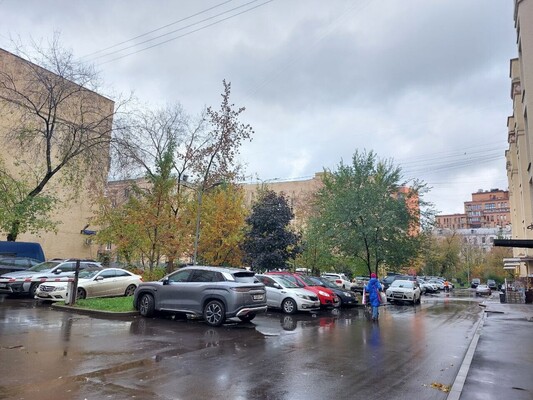 Продам комнату в 3-комн. квартире, Тихвинский пер, 10-12к9, Москва г