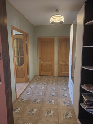 Продам комнату в 3-комн. квартире, Чертановская ул, 32к1, Москва г